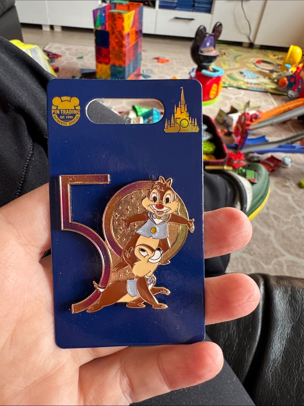 Disney Walt Disney World 50th anniversary pin chip and Dale NWT